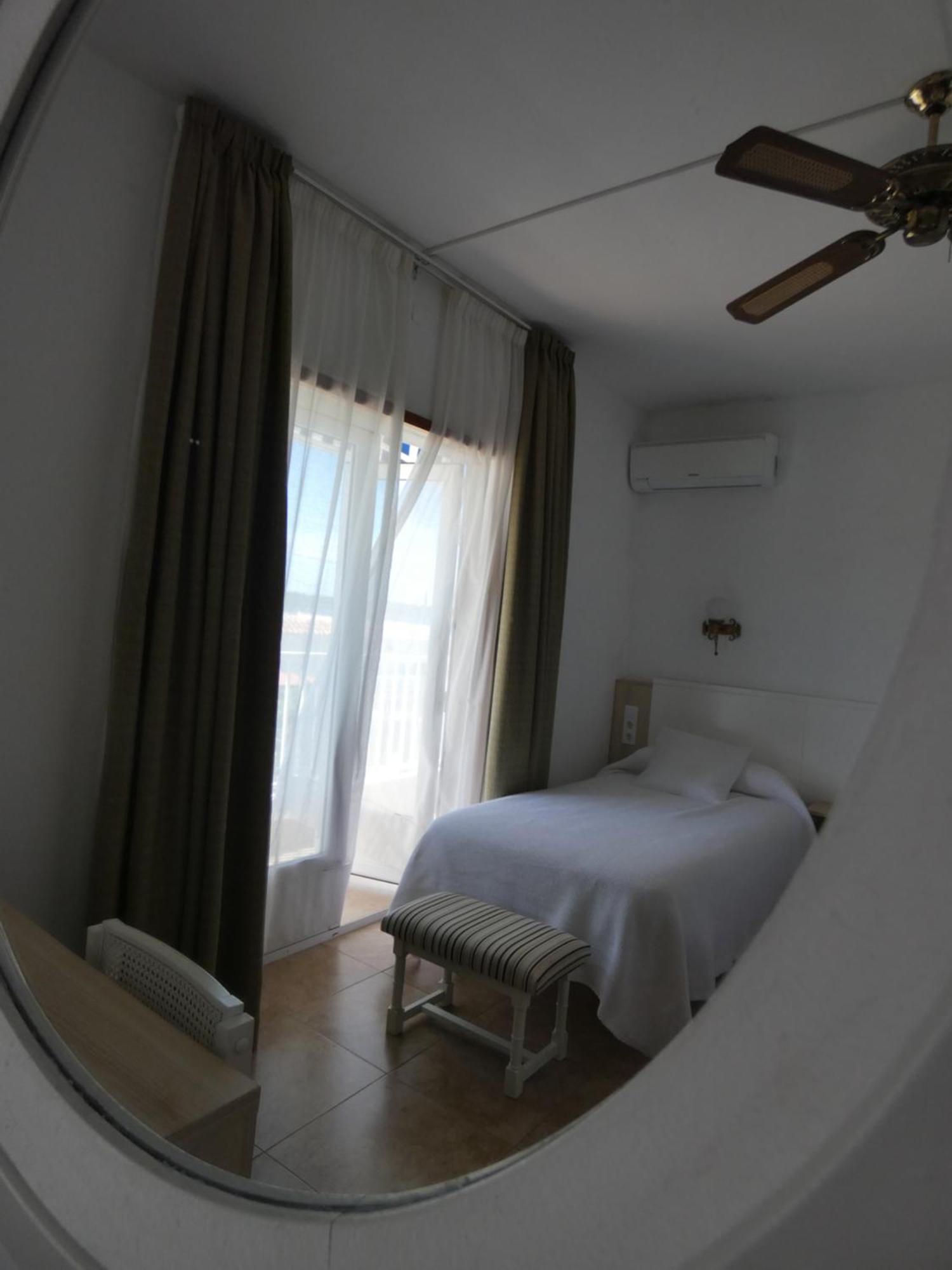 Hostal Port Fornells (Adults Only) Extérieur photo